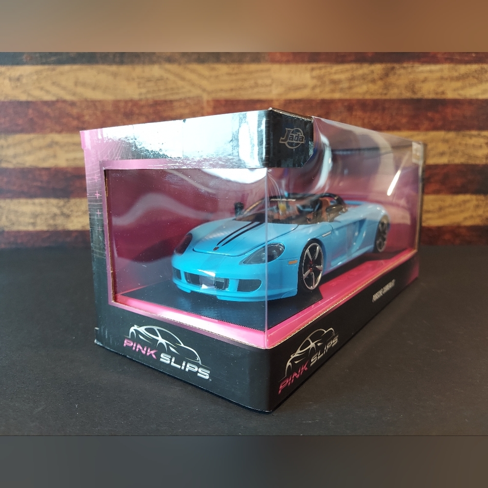 PORSCHE CARRERA GT - Picture 3 of 8